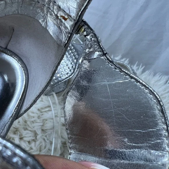 Carlos Santana Heels size 6.5M Silver - Picture 7 of 16